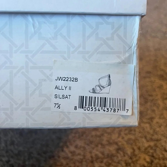 Jewel by Badgley Mischka embellished Ally wedge heels - Picture 9 of 9